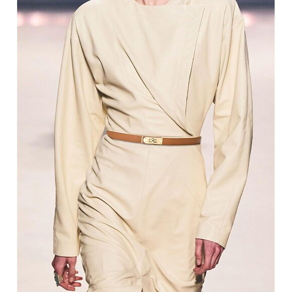 Women's Skinny Leather Belt With Adjustable Silver Turn-Lock Buckle Ideal Brown - Picture 4 of 6